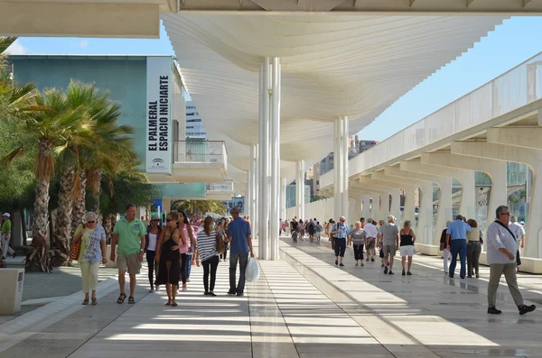 People walking in tourist street in Malaga, Spain — Stock Photo, Image