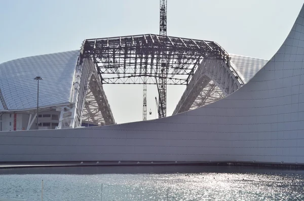 Torche olympique dans le parc olympique et stade olympique Fisht à Sotchi, Russie — Photo