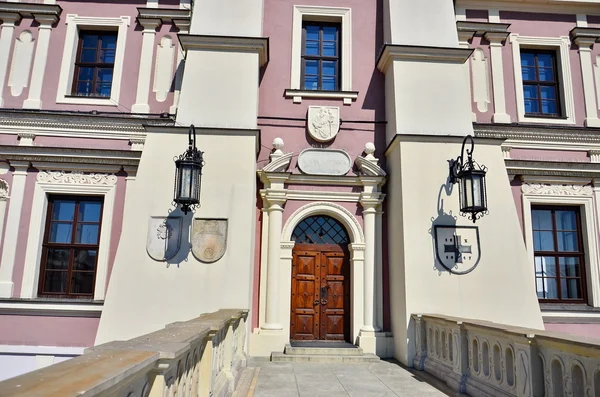 Municipio in Piazza del Mercato nel centro di Zamosc, Polonia — Foto Stock