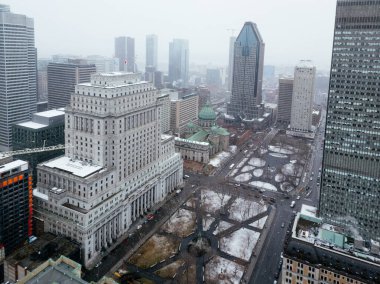 Montreal 'deki Dünya Katedrali Kraliçesi Mary' nin insansız hava aracı görüntüsü. (Katedral Marie-Reine-du-Monde).