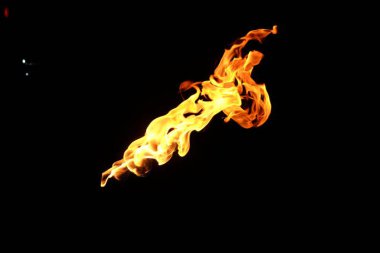 alevler siyah arkaplanda!!