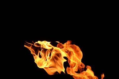 alevler siyah arkaplanda!!