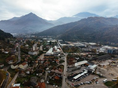 Konjiç ve nehir Neretva, Bosna-Hersek, hava aracı görüşü