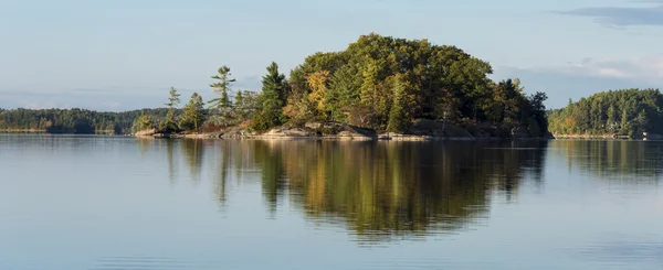 Herfst Panorama van noordelijke Lake — Stockfoto