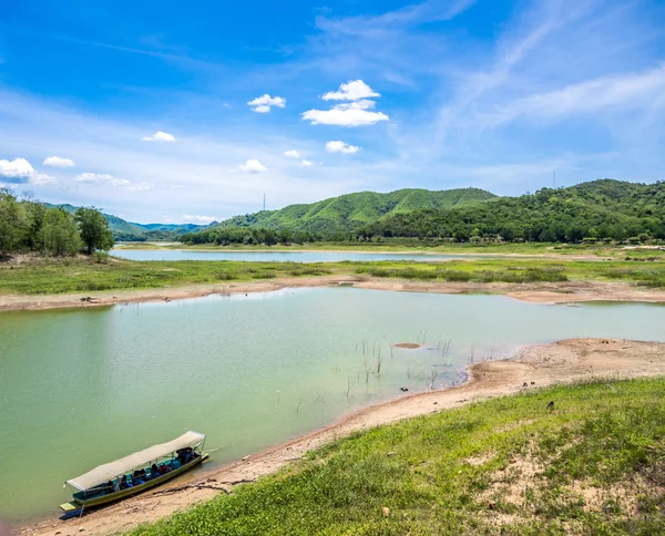 Landscape mountains & river — Stock Photo, Image