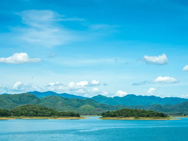 Landscape mountains & river — Stock Photo, Image