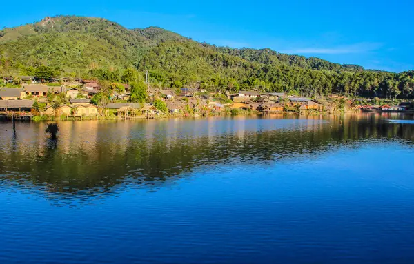 Landscape mountains & river — Stock Photo, Image