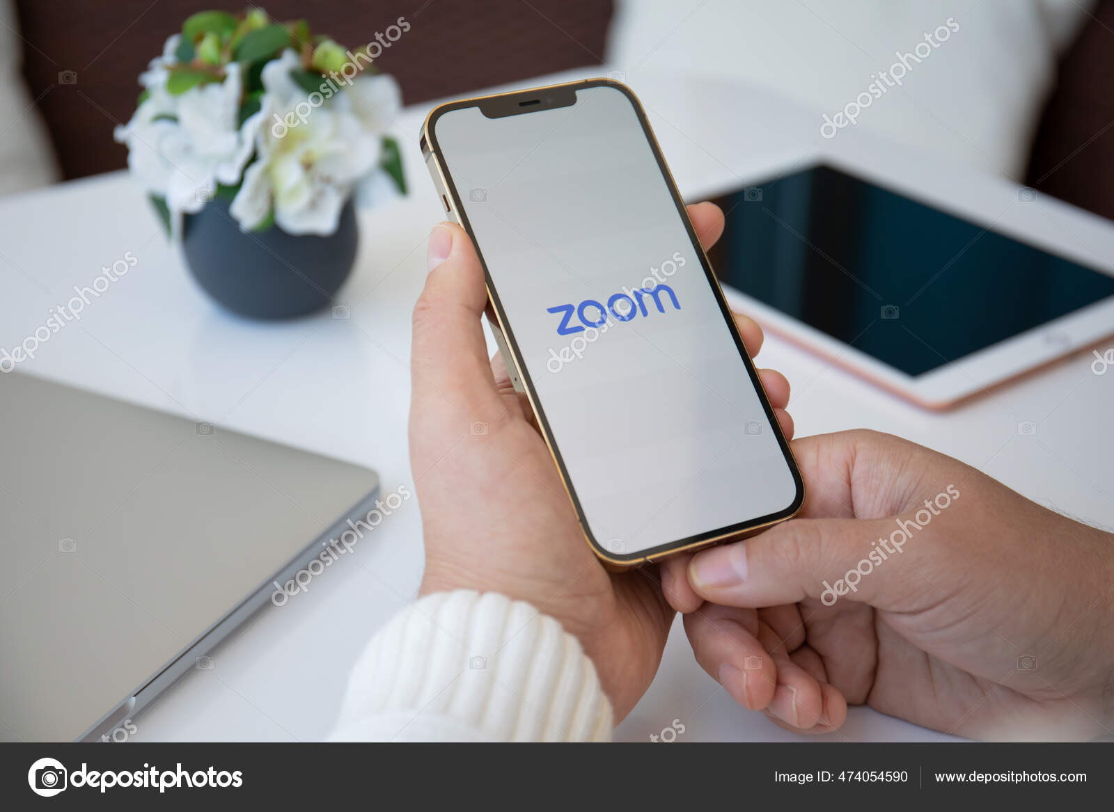 Apple Iphone 12图库照片 免版税apple Iphone 12图片 Depositphotos