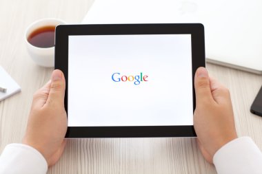 iPad app Google adamların elinde