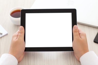 ofiste bir tablet ile izole perde tutan işadamı
