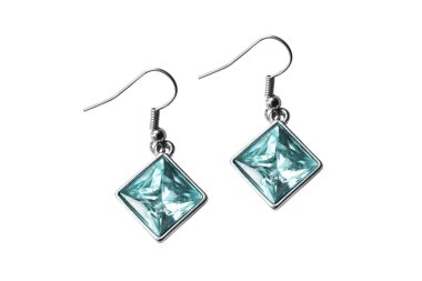 İzole topaz küpe