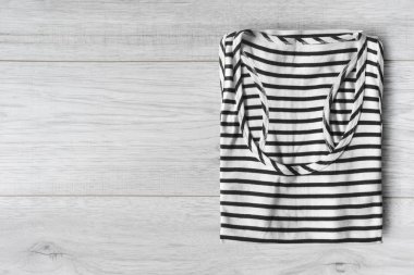 Ahşap arka plan üzerine