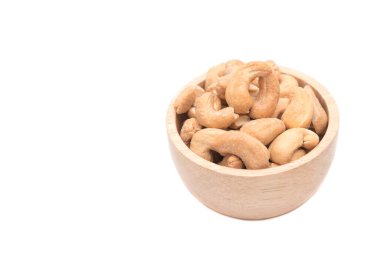 Beyaz arka planda izole edilmiş ahşap bir fındıkta..