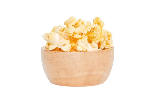 Popcorn Dřevěné Míse Izolované Bílém Pozadí Výstřižkové Cesty — Stock fotografie