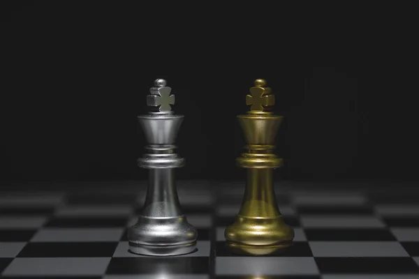 Královské Šachové Figurky Bitva Zlatý Stříbrný Král Šachy Šachovnici Koncept — Stock fotografie