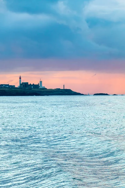 Bakgrund Med Hav Och Fyr Vid Kusten Bretagne Finistere Frankrike — Stockfoto