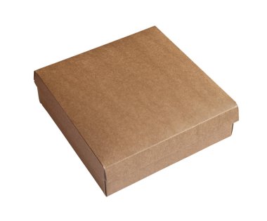 Kapalı karton kutu beyaz arkaplanda izole edildi