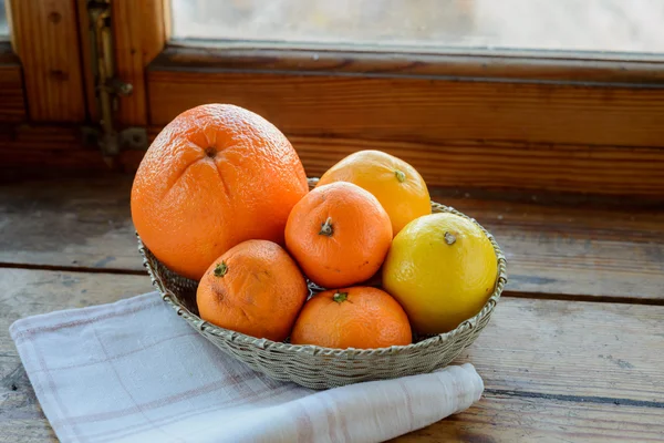 Citrus in Basket — Stock Photo, Image