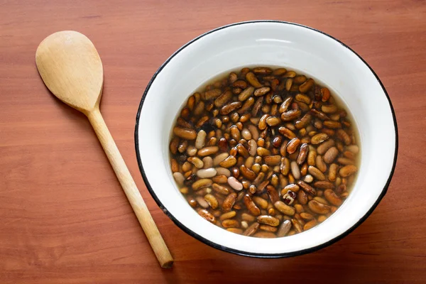 Brown Beans in Water — Stock Photo, Image