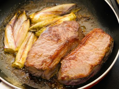 Hindibaları ile sığır eti Tenderloins