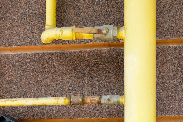 Žlutá plynové trubice — Stock fotografie