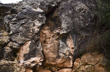 El yapımı taş duvar