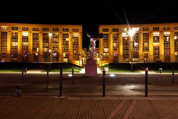 Montpellier bei Nacht — Stockfoto