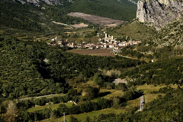 Небольшая деревня на юге Франции — стоковое фото
