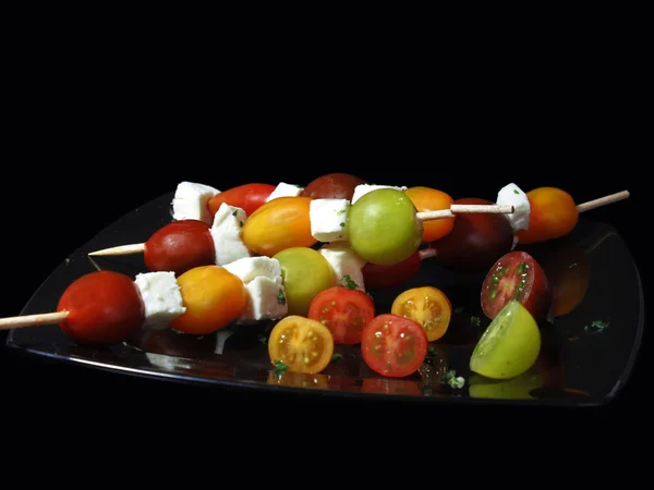 Brochettes de tomates et mozzarella — Photo