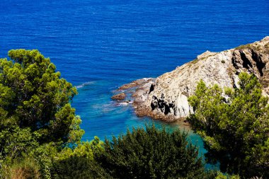 Provence Fransa 'daki Route des Cretes' in Cassis kıyı şeridi manzarası