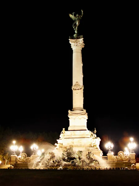 Fuente Clásica Ciudad Burdeos Por Noche — Foto de Stock