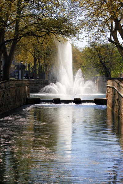 Fontaine Nimes Francie — Stock fotografie