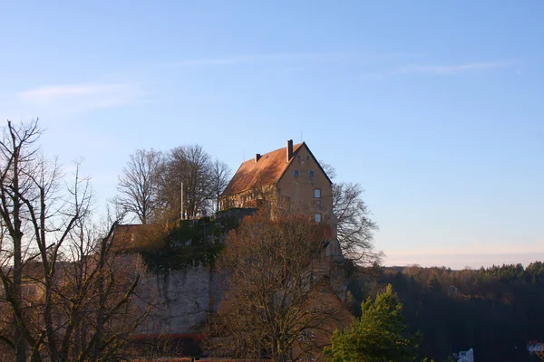 Castello sulle montagne — Foto Stock