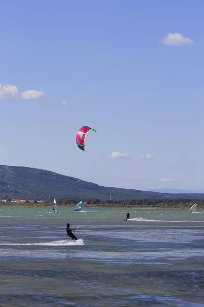 Kitesurf o windsurf — Foto de Stock