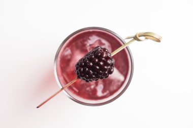 BlackBerry berry ile kokteyl