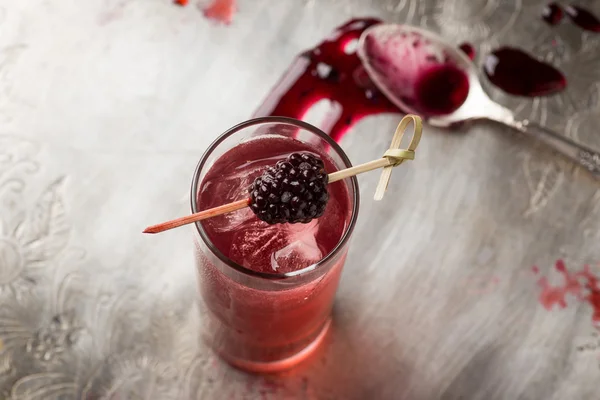 BlackBerry mit Berry cocktail — Stockfoto
