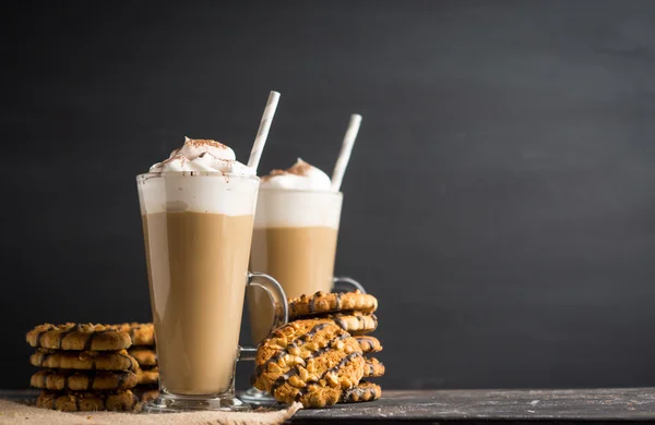 Glass of coffee with cookies — Stock Photo, Image