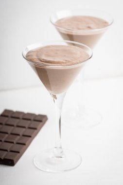 Martini cam çikolata mousse