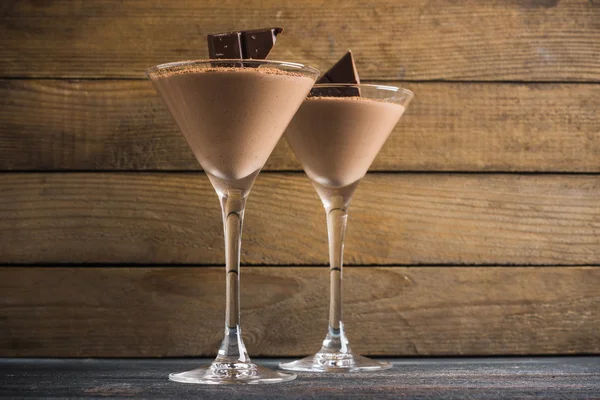 Chocolate mousse in martini glass — Stock Photo, Image