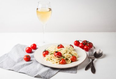 Kiraz domatesli makarna.