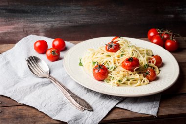 Kiraz domatesli makarna.