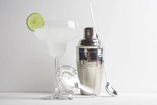 Cocktail margarita with lime — Stock Photo, Image