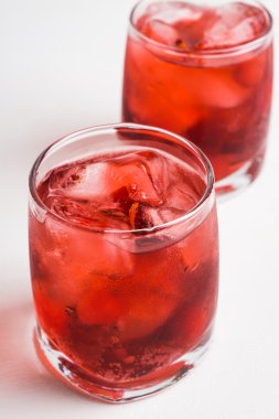 Kırmızı Kiraz ile kokteyl