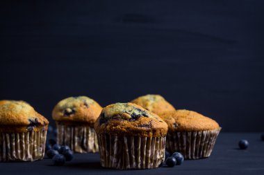 Çilek ile ev yapımı kek