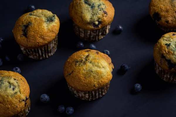 Muffins faits maison aux fraises — Photo