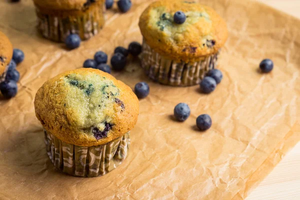 Muffins faits maison aux fraises — Photo