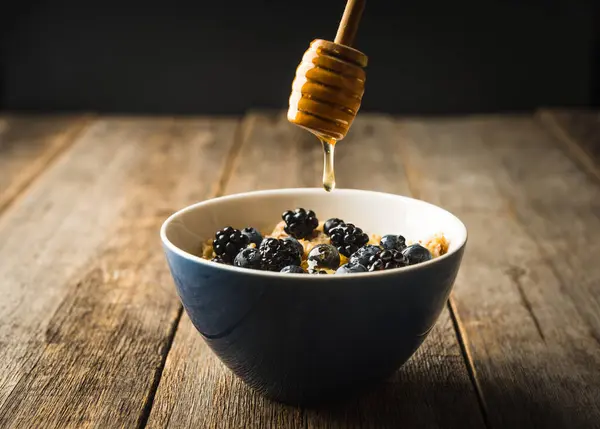 Oatmeal Porridge Berries Selective Focus — Stock Photo, Image