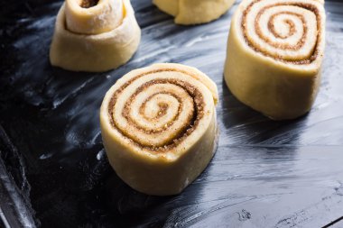 tarçınlı çörek yapma