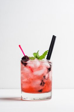BlackBerry buzla kokteyl
