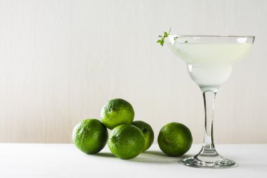 Kokteyl margarita cam